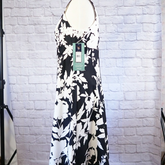 NWT Classic Summer Dress Muted Floral Empire A75 - Picture 2 of 8